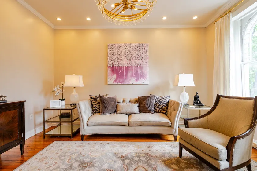 Gorgeous apartment in Historic Fredericksburg. - Image 1