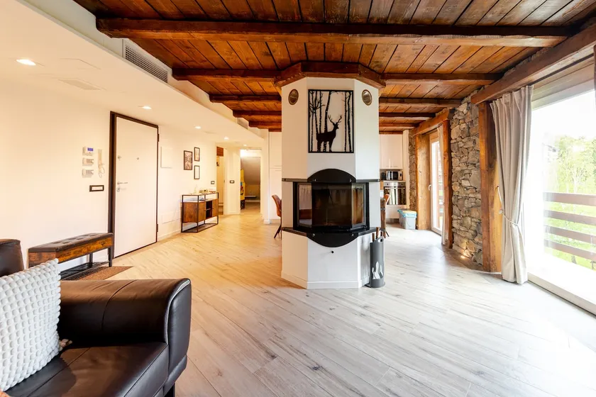 TIVANIA DREAM - Hi-end modern attic - Image 1