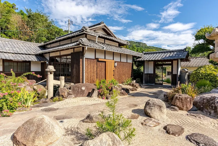 【Teshima’s Ocean View Retreat Tokuto】Queen Villa - Image 1