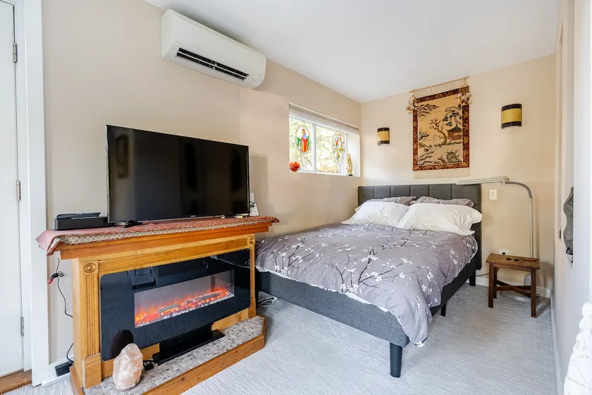 Private Studio Apt for 1 or 2 Guests - Image 1