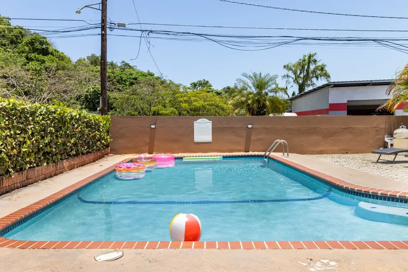 Casa Arasibo- House with private pool in Arecibo - Image 1