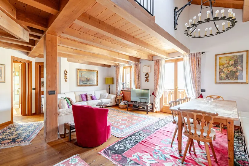 Spacious penthouse in Cortina - Image 1