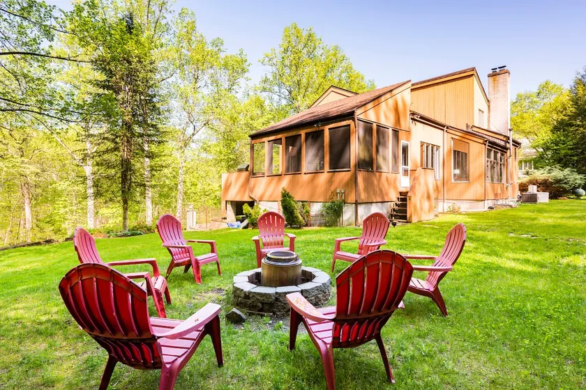 Chic Cozy Upstate Cabin Just 1 Hr From NYC! - Image 1