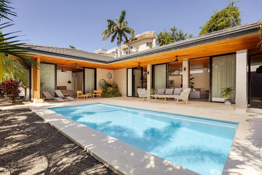Luxury Villa~Private Pool ~3BDR~Walk to beach - Image 1