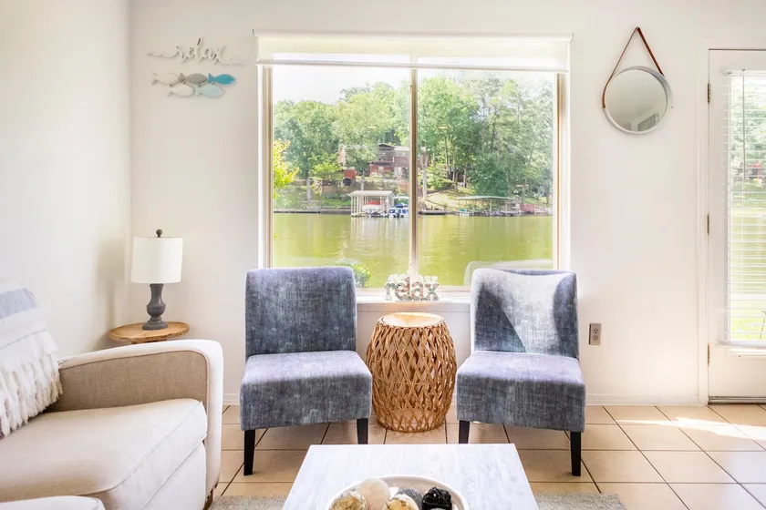 Relaxing Roost—lakefront condo located just steps away from the water’s edge! - Image 1