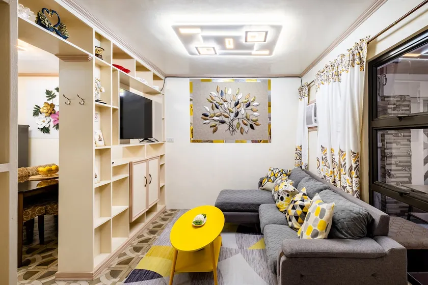 Lovely Nest Townhouse Near Clark - Image 1