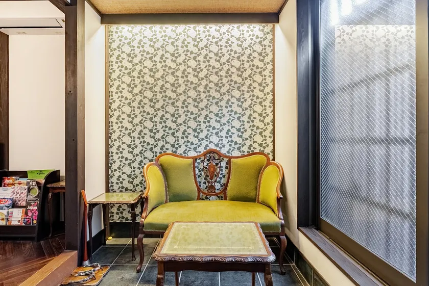 Kyomachi house next to Kotai Temple, private rental, Shimizu Birodan - Image 1