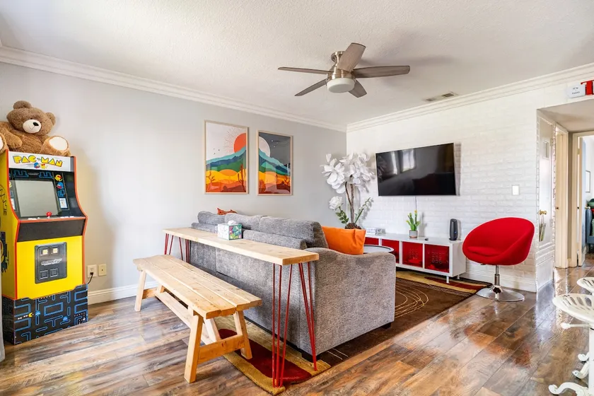 Charming & Cozy Condo • Pool/Spa & Pac-Man Arcade - Image 1