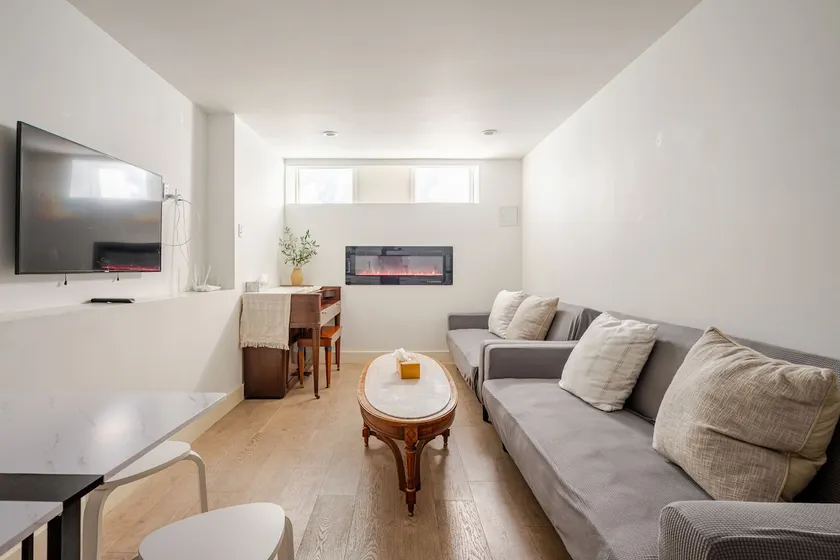 Cheerful 3Br2Ba • Sunny patio • Big Screen Movie - Image 1