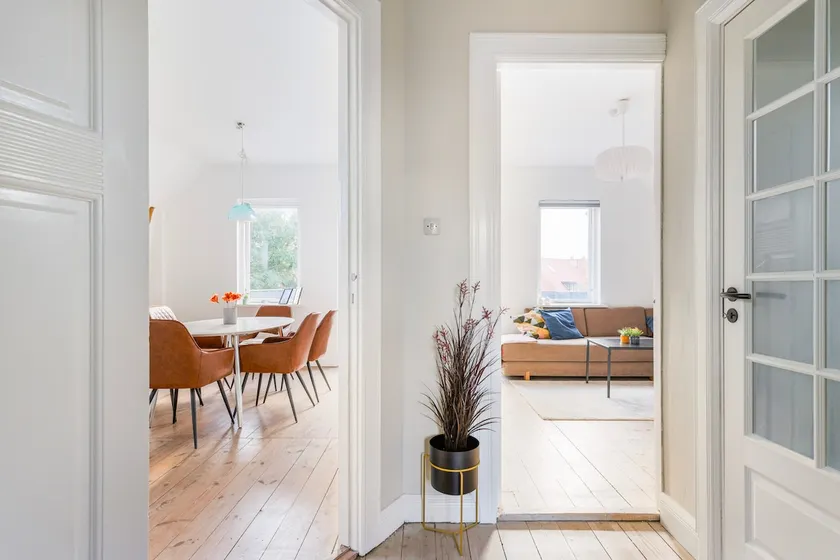 Penthouse apartment in manor villa • with parking - Image 1