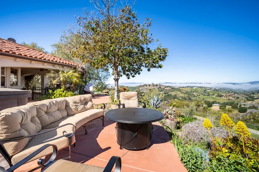 Luxury Home - Temecula Whole House - Image 1