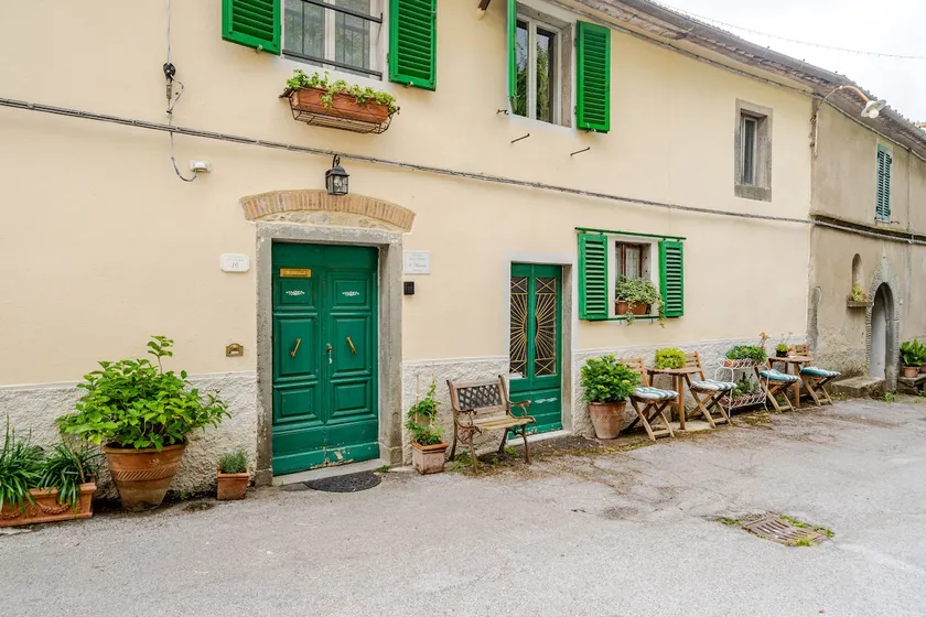 Historic Residence Il Murrotto – 5 bedrooms – garden - Image 1