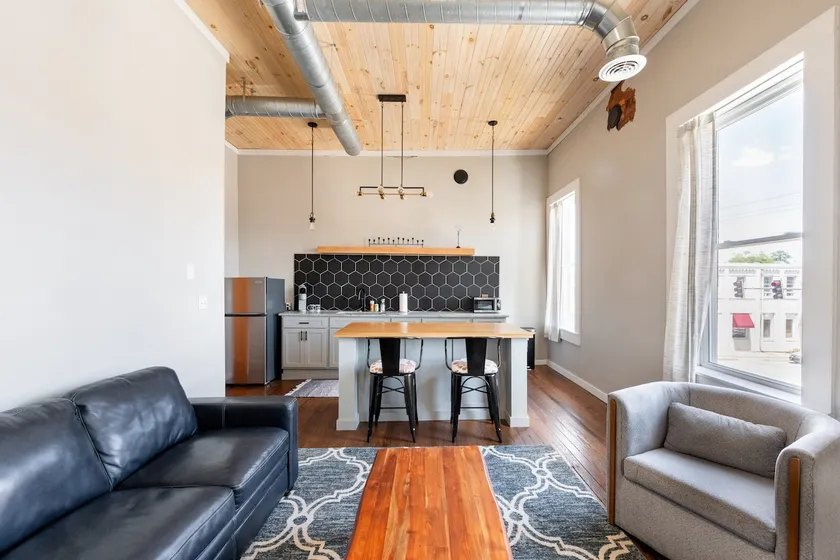 Lovely, 2 bedroom, loft apartment named ”Henry”. - Image 1