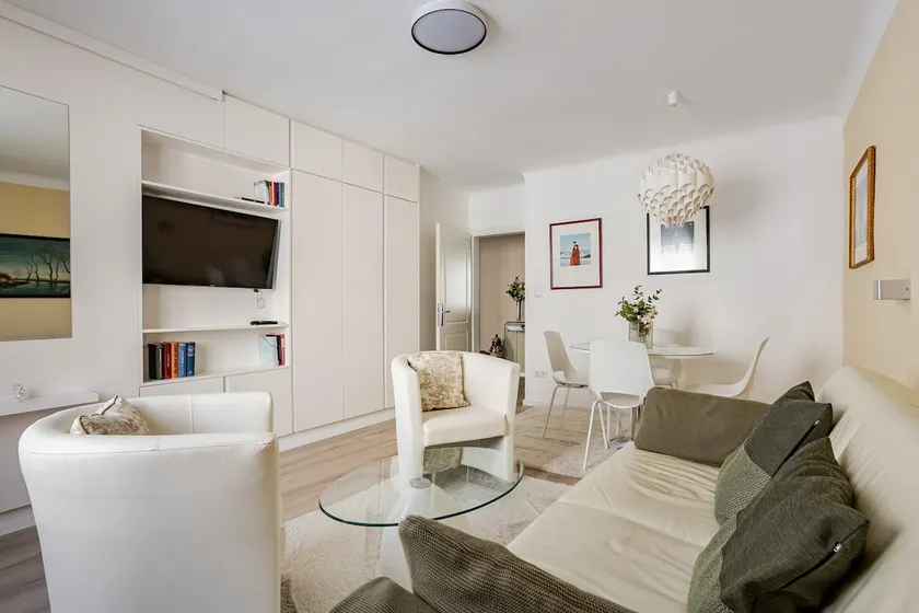 Dream flat in the city centre with air condition! - Image 1