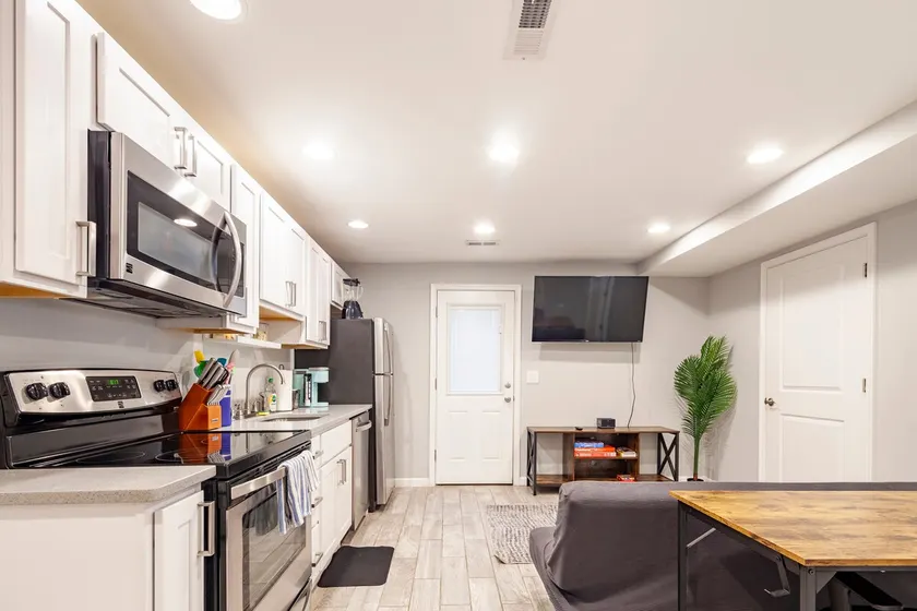 Private Oasis in Vibrant Columbia Heights/Petworth - Image 1