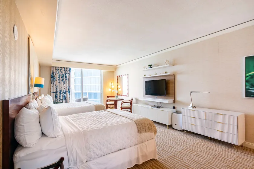 Trump international beach resort ocean front 1912 - Image 1
