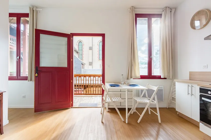 Apartment With one Bedroom in Bagnères-de-bigorre, With Wonderful Mountain View, Terrace and Wifi - Image 1