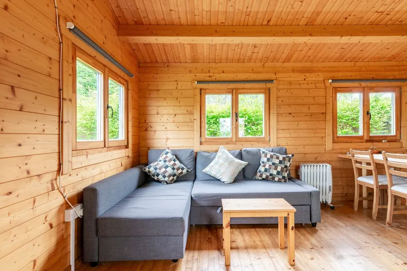 Log cabin on organic farm - Image 1