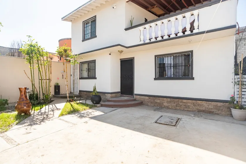 Casa Don Chuy - Image 1