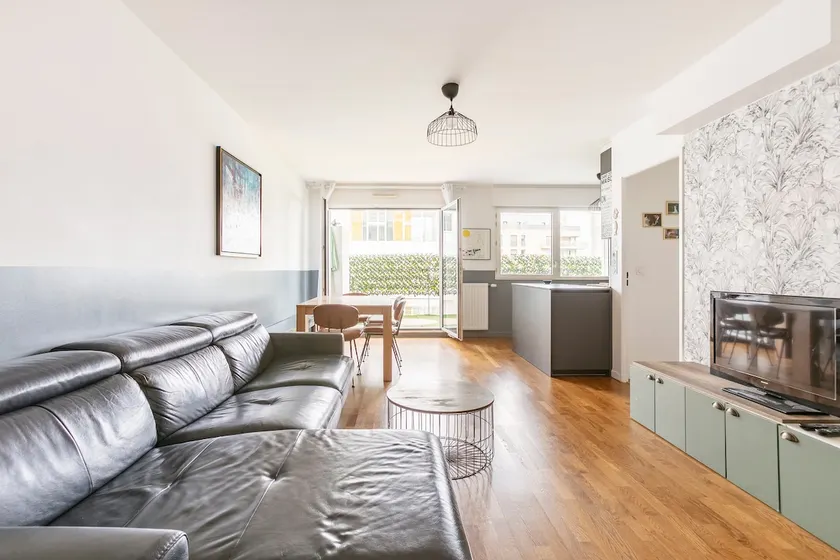 Grand Paris La Defense apartment - Image 1