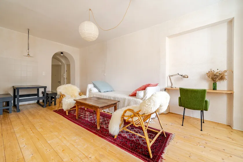 Suite in the historic center of Die - Image 1