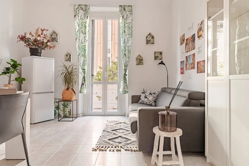 City Life Design Two-Room Apartment – Allianz Mico, Fiera Mi - Image 1