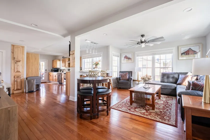 Beautiful & Comfortable 5 BDRM/3 Full BTHRM house. - Image 1