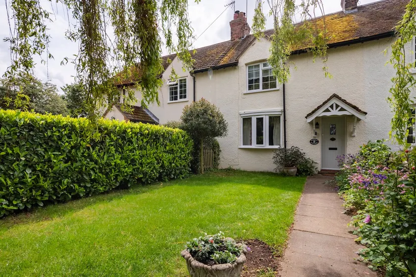 Charming country cottage in quiet rural setting - Image 1