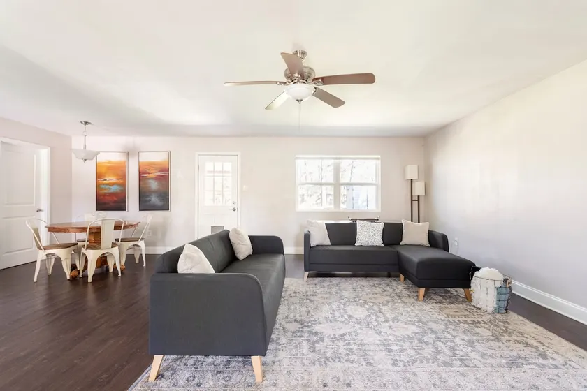 Nice 3 BR 2 BA pet friendly home near Baton Rouge - Image 1