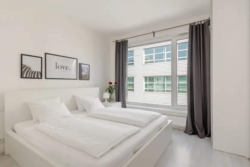 Stylish apartment in Prague with free parking - Image 1