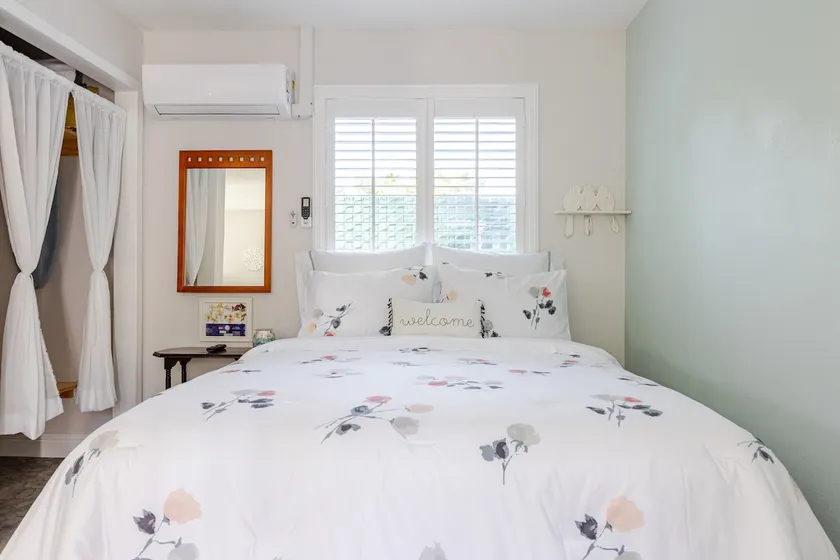 Lazy Private Cottage - Image 1