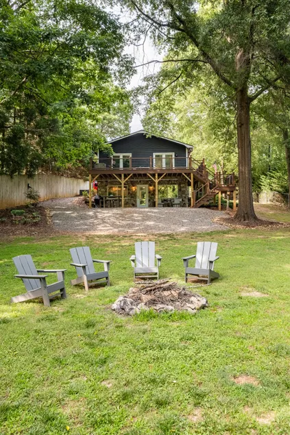 Cozy cottage in quiet cove on LKN - Image 1