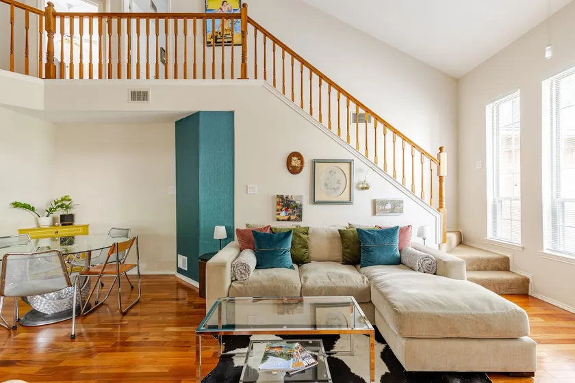 Cozy Home - Image 1