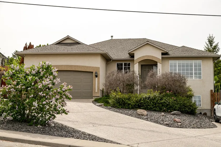 Central, beautiful views & zen backyard—Home away! - Image 1