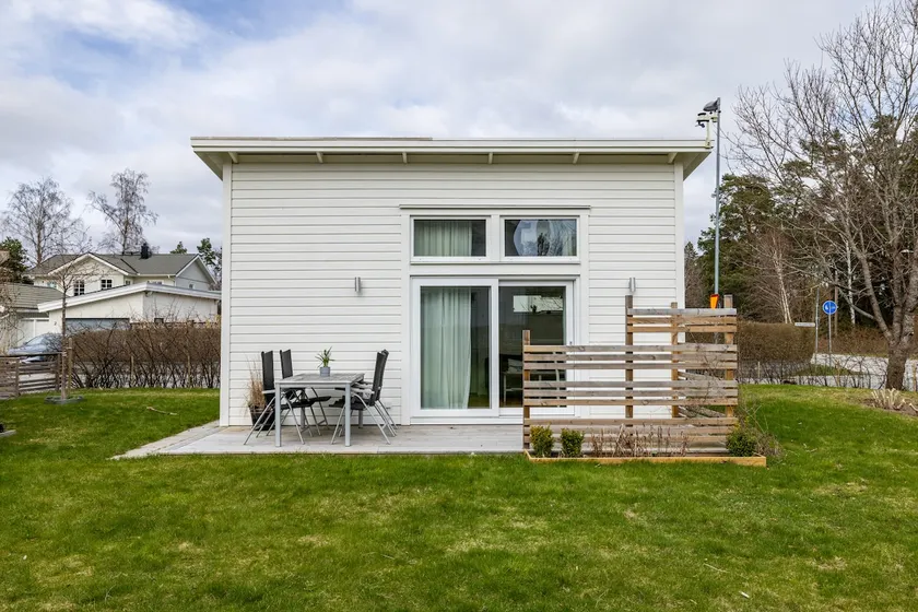 Modern house in quiet area, close to Stockholm city! - Image 1