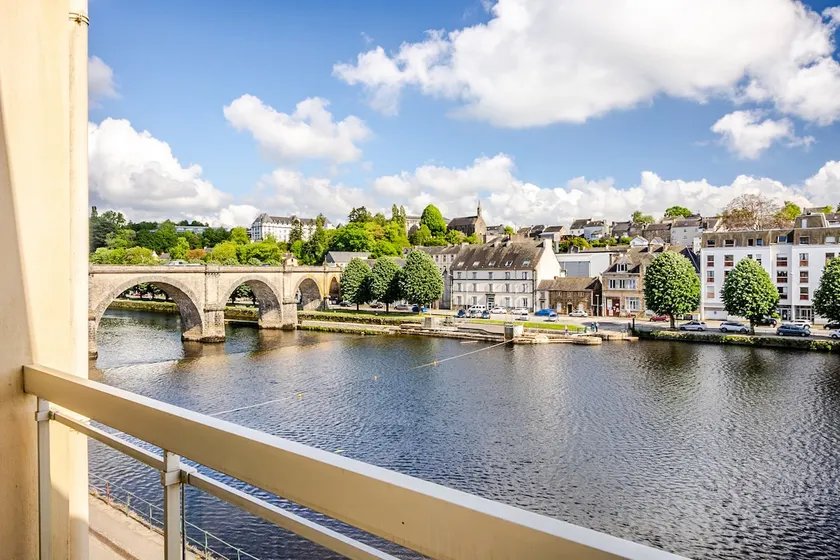 2-bedroom river view apartment, 65 square meters - Image 1