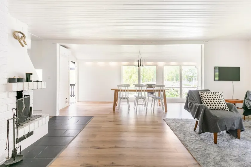 Archipelago house near the sea on Djurö - Image 1