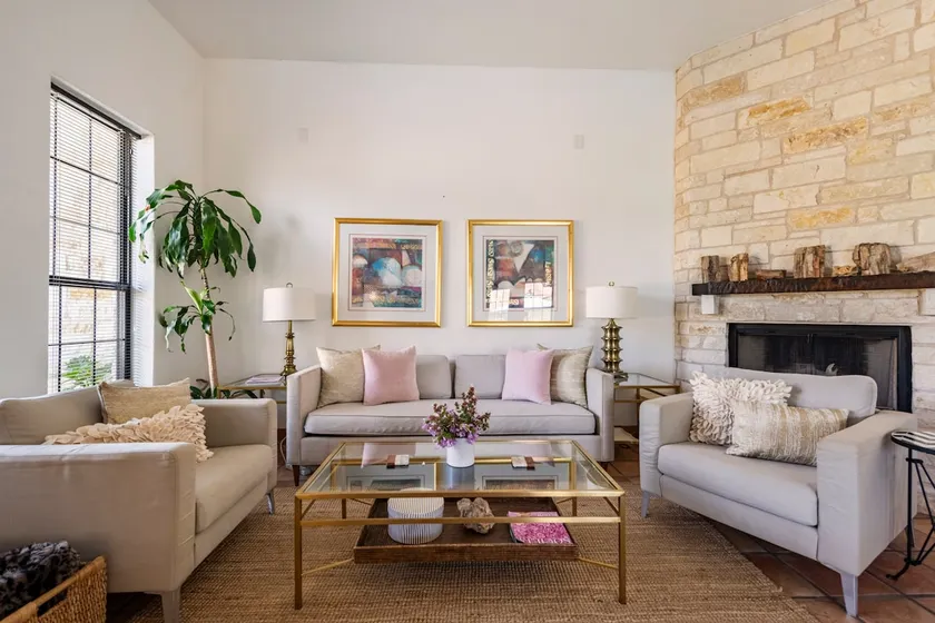 Creek Chic Home in Old Lakeway, Texas - Image 1