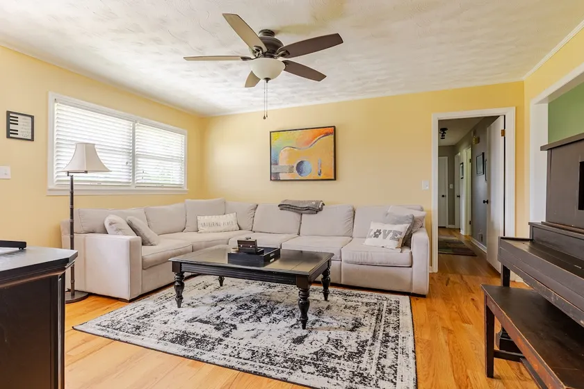 M’s Place - Cozy home in The Shoals - Image 1