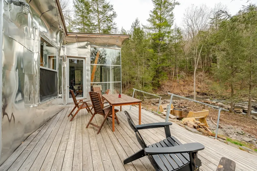 Unique BellEayre River retreat - Image 1