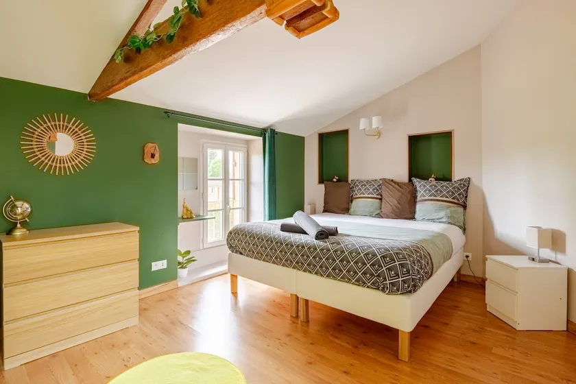 Charming apartment near Blaye with terrace - Image 1