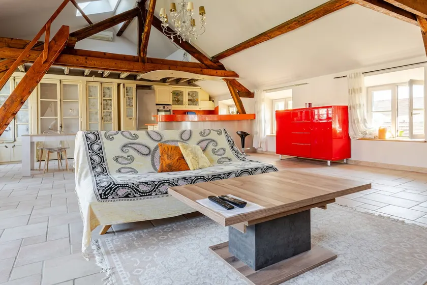 Lovely apartment with hot tub. - Image 1
