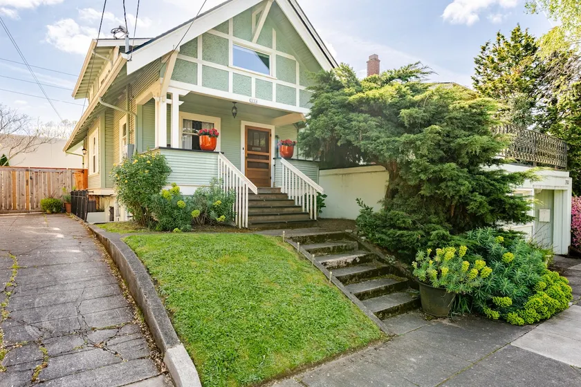 Large Family-Friendly Craftsman, Walk Everywhere! - Image 1