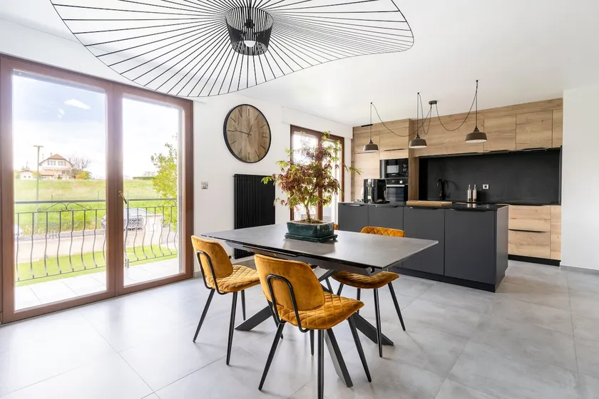 Luxurious apartment a stone's throw from Geneva - Image 1
