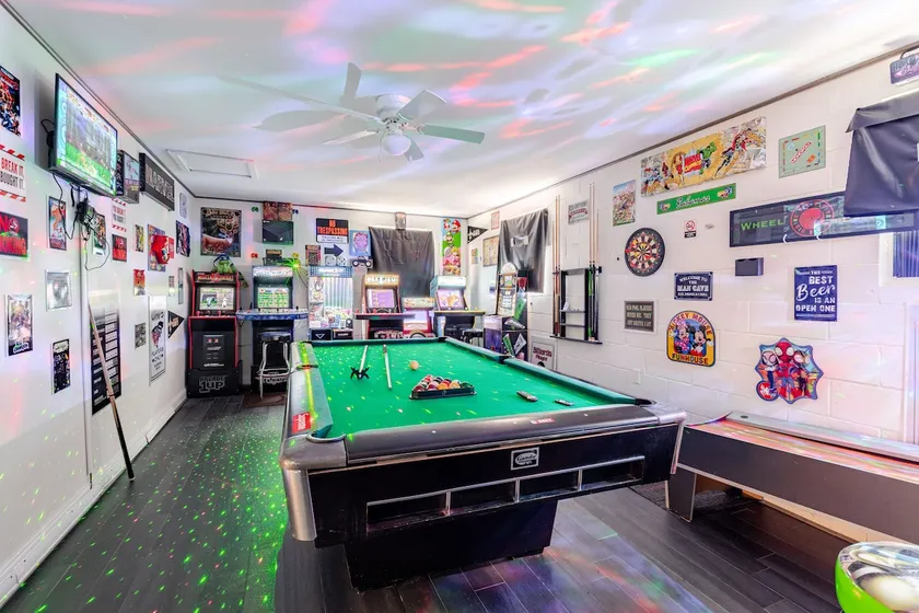 Hidden Gem Family Getaway | Arcade Room - Image 1