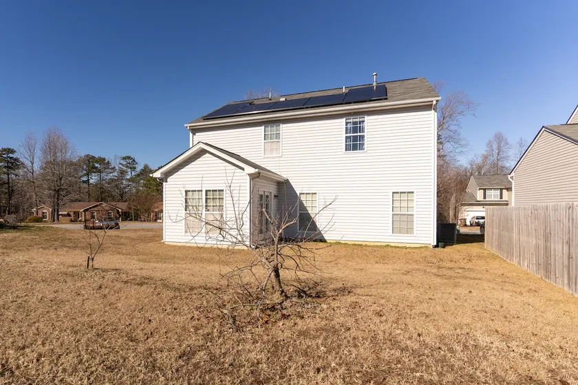 Cheerful lovely 4-bedroom home - Image 1