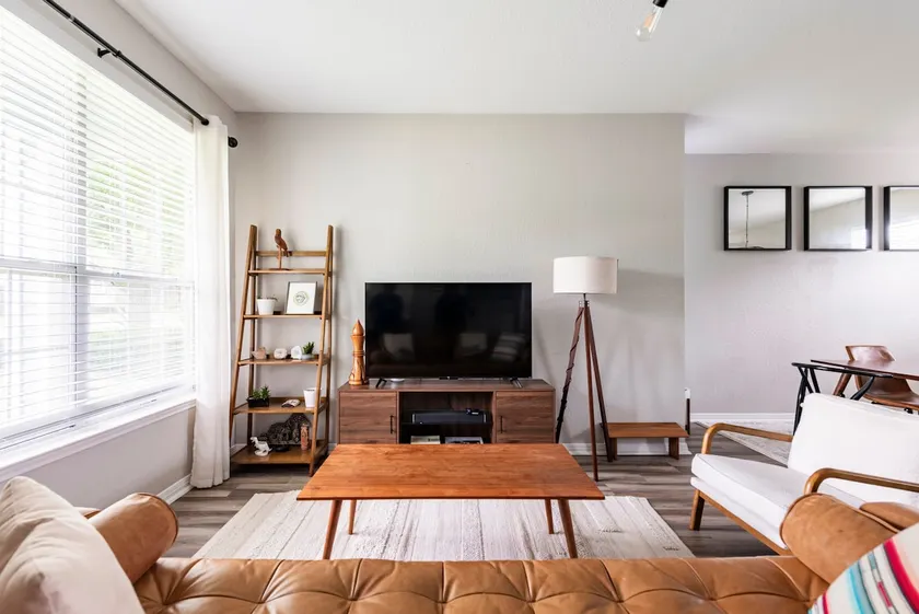 Georgetown Getaway | Modern 1 Bedroom & 1.5 Bath - Image 1