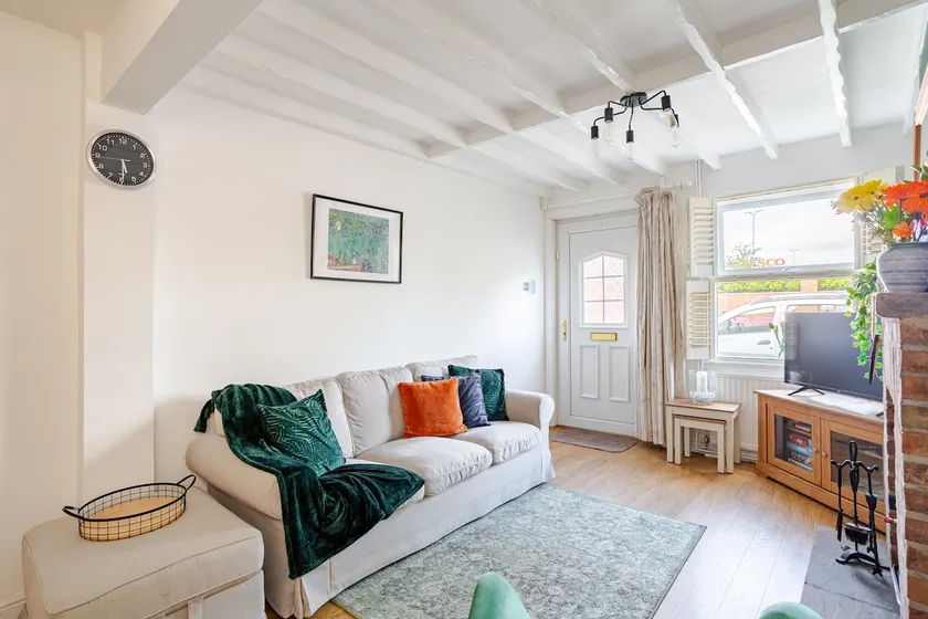 Yorkshire Wolds Character Cottage - Image 1