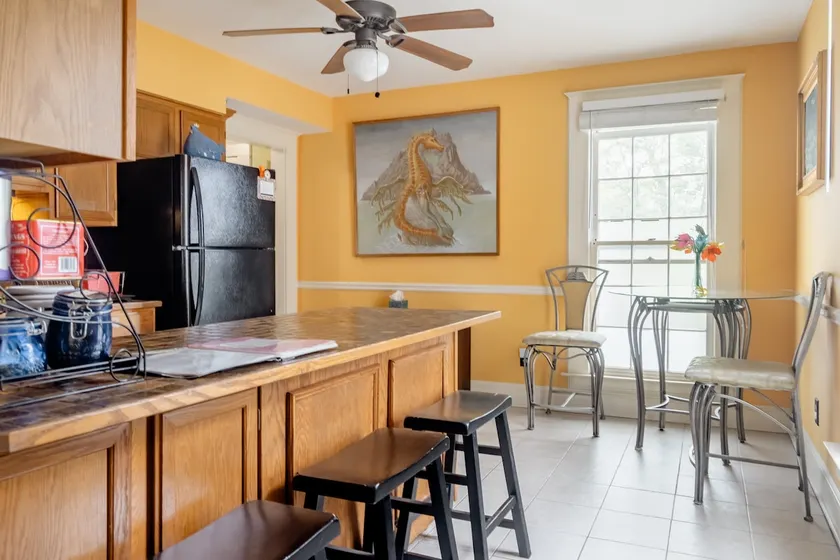 Artist Guest Quarters in Grant Park - Image 1