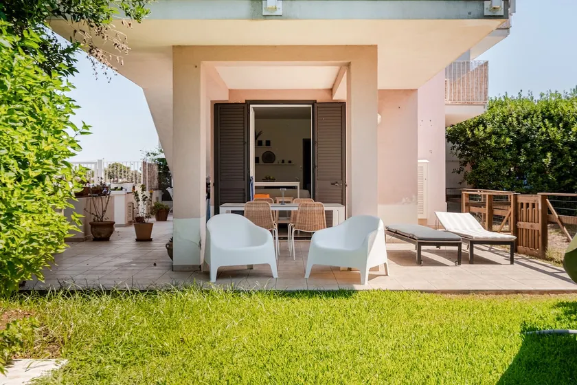 House with patio near the sea, relaxation and tranquility - Image 1